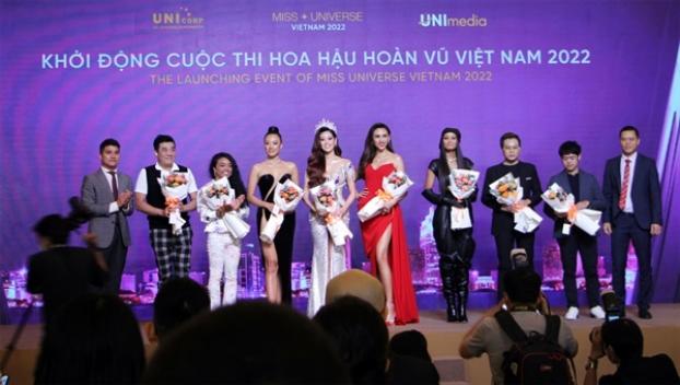 Hoa hậu Hoàn vũ Việt Nam 1