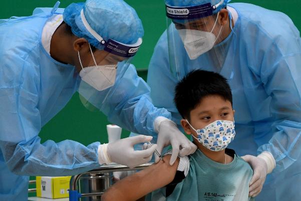 Hai ngày liên tiếp vượt ngưỡng 1.000 F0, Hà Nam chuẩn bị tiêm vaccine cho trẻ từ 5 đến 12 tuổi - Ảnh 2.