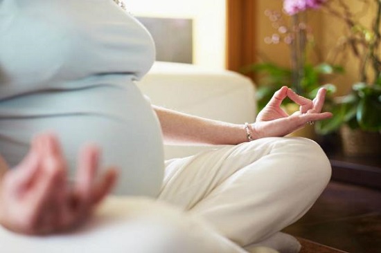 Mẹo đơn giản giúp cải thiện chứng mất ngủ ở phụ nữ mang thai - Ảnh 4.