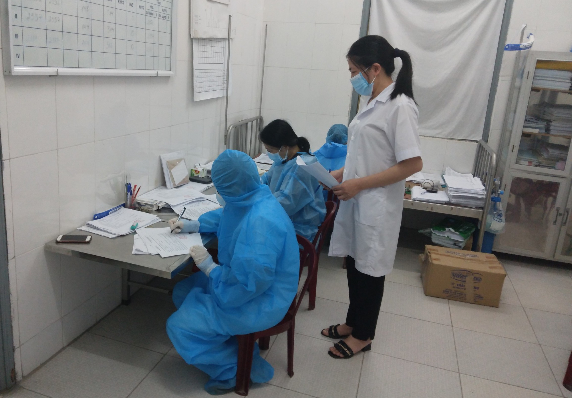 Gần 50.000 bệnh nhân mắc COVID-19 ở Hà Nam đã khỏi bệnh, ra viện - Ảnh 3.