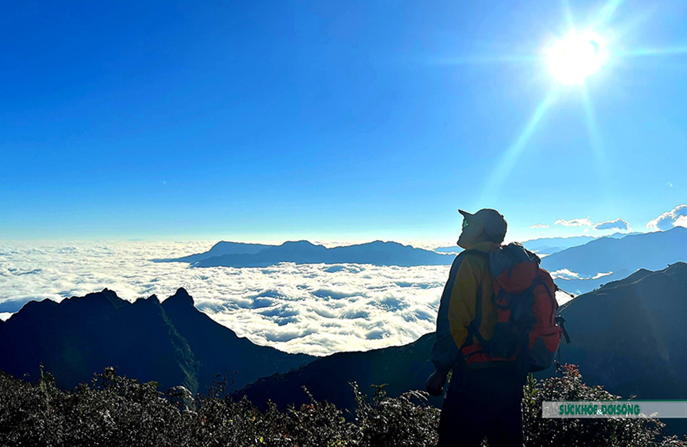 Kinh nghiệm chinh phục đỉnh Bạch Mộc Lương Tử Hành trình khó khăn nhưng xứng đáng Kinh nghiệm chinh phục đỉnh Bạch Mộc Lương Tử Hành trình khó khăn nhưng xứng đáng