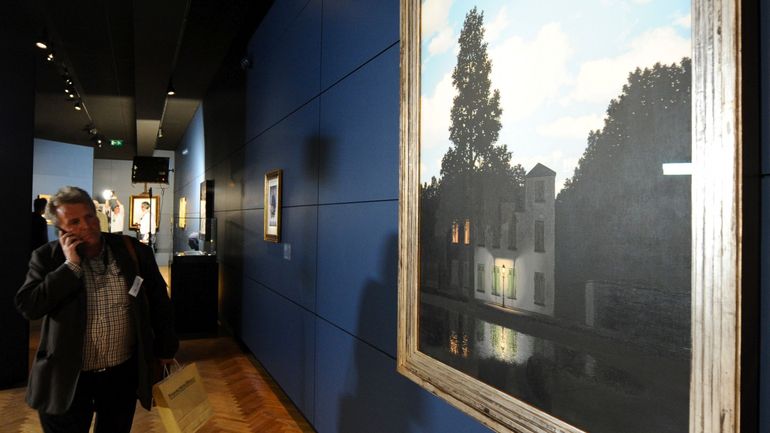 Tác phẩm siêu thực của danh họa Rene Magritte đạt mức giá cao kỷ lục