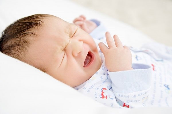 Viêm mũi họng ở trẻ sơ sinh: Nguyên nhân và cách chăm sóc - Ảnh 3.