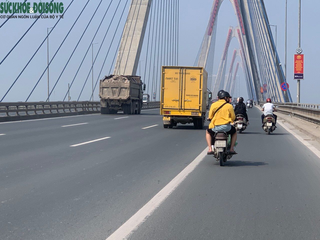 ‘Né’ trạm cân cầu Thăng Long, xe quá tải ‘trẩy hội’ trên cầu Nhật Tân - Ảnh 3.