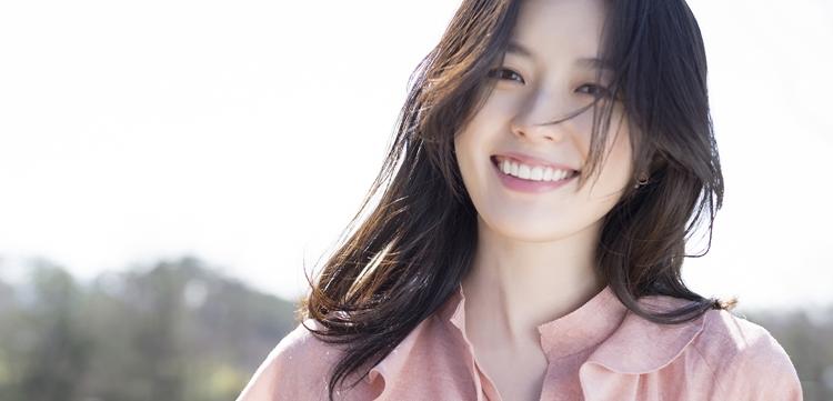 Mỹ nữ có nụ cười đẹp nhất Hàn Quốc Han Hyo Joo: Trẻ đẹp mãi mãi nhờ &quot;nghiện&quot; một loại cây rẻ tiền dễ tìm - Ảnh 2.