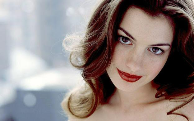Bí quyết làm đẹp của quý cô Anne Hathaway ở tuổi 40