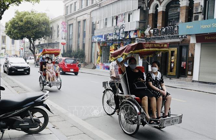 Thời tiết ngày 11/4: Bắc Bộ và Trung Bộ trời nắng đẹp, Tây Nguyên, Nam Bộ đêm mưa rào và dông