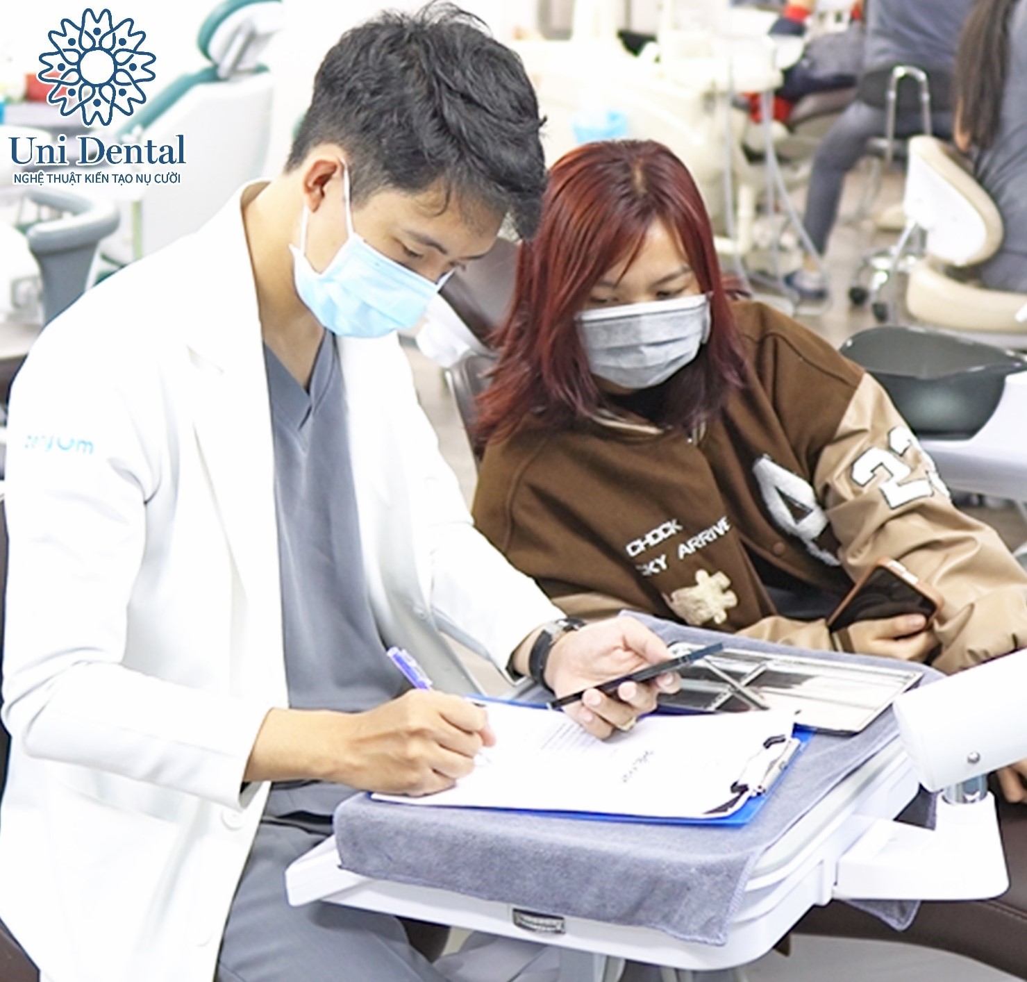 Phòng khám chuyên khoa răng hàm mặt ghi lại dấu ấn đẹp trong lòng khách hàng - Ảnh 4. Phòng khám chuyên khoa răng hàm mặt ghi lại dấu ấn đẹp trong lòng khách hàng - Ảnh 4.