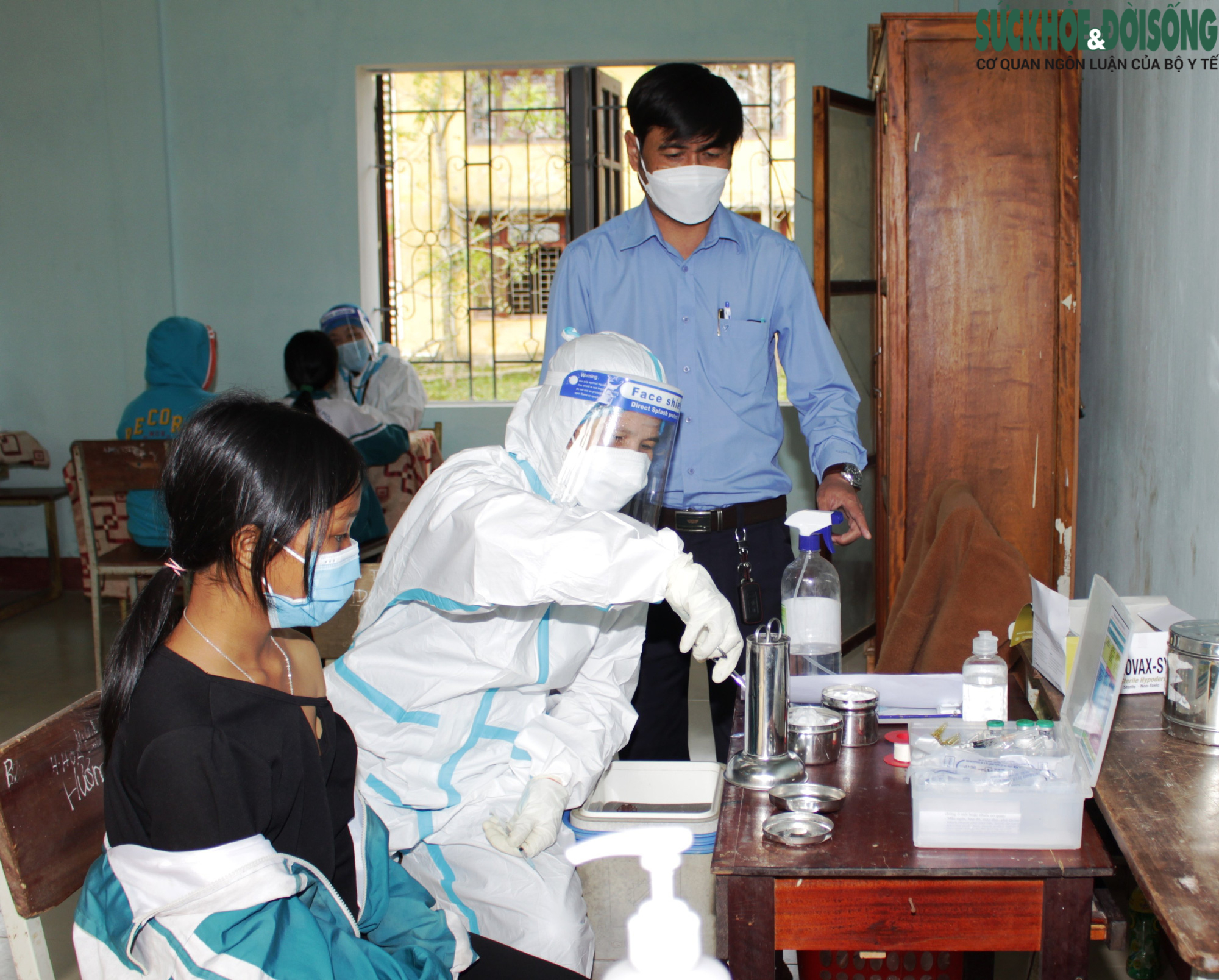 Trẻ 5 - dưới 12 tuổi ở vùng cao Thừa Thiên Huế được tiêm vaccine phòng COVID-19 - Ảnh 8.