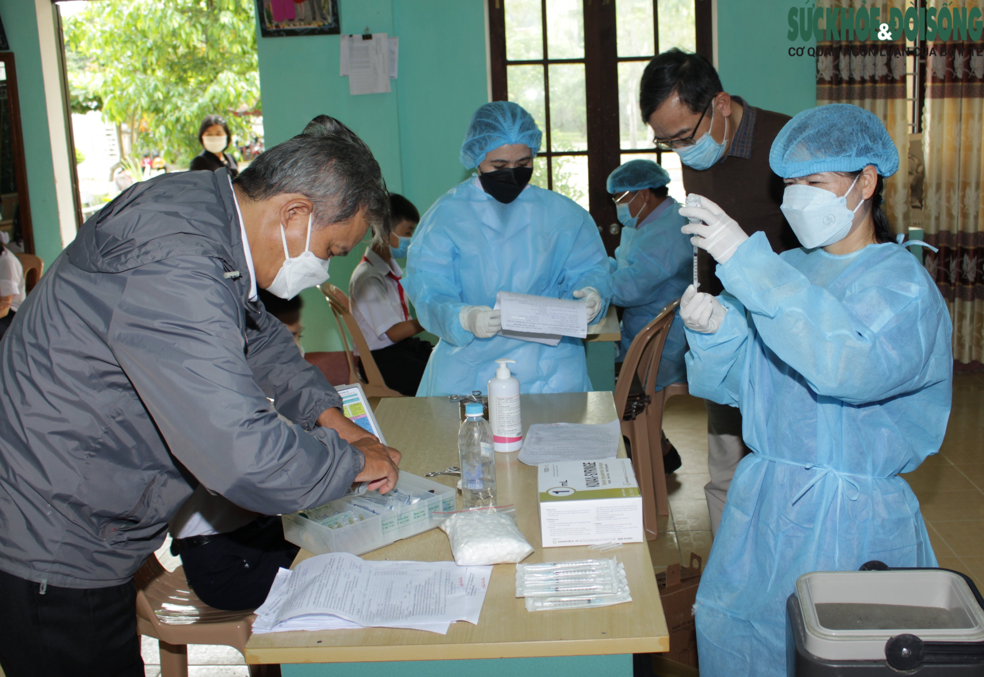 Trẻ 5 - dưới 12 tuổi ở vùng cao Thừa Thiên Huế được tiêm vaccine phòng COVID-19 - Ảnh 7.