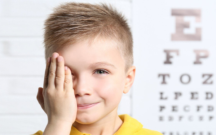Lác mắt: Nguyên nhân, biểu hiện, cách điều trị và phòng bệnh