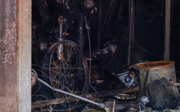 Vụ hỏa hoạn tại Kim Liên khiến 5 người tử vong: Nguyên nhân ban đầu do chập điện xe máy