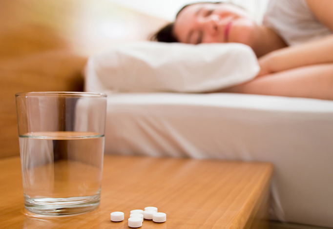 Cảnh báo rủi ro khi sử dụng melatonin trị mất ngủ - Ảnh 2.