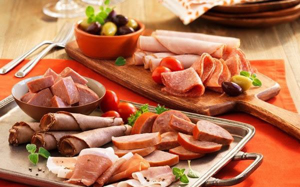 9 loại thực phẩm nên tránh khi cholesterol cao