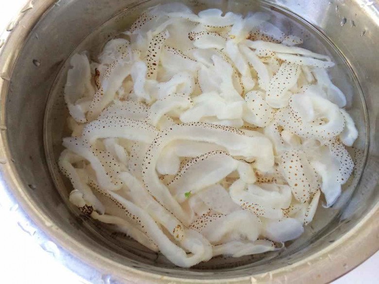 Độc đáo đặc sản bún sứa Nha Trang, ăn là mê - Ảnh 3.