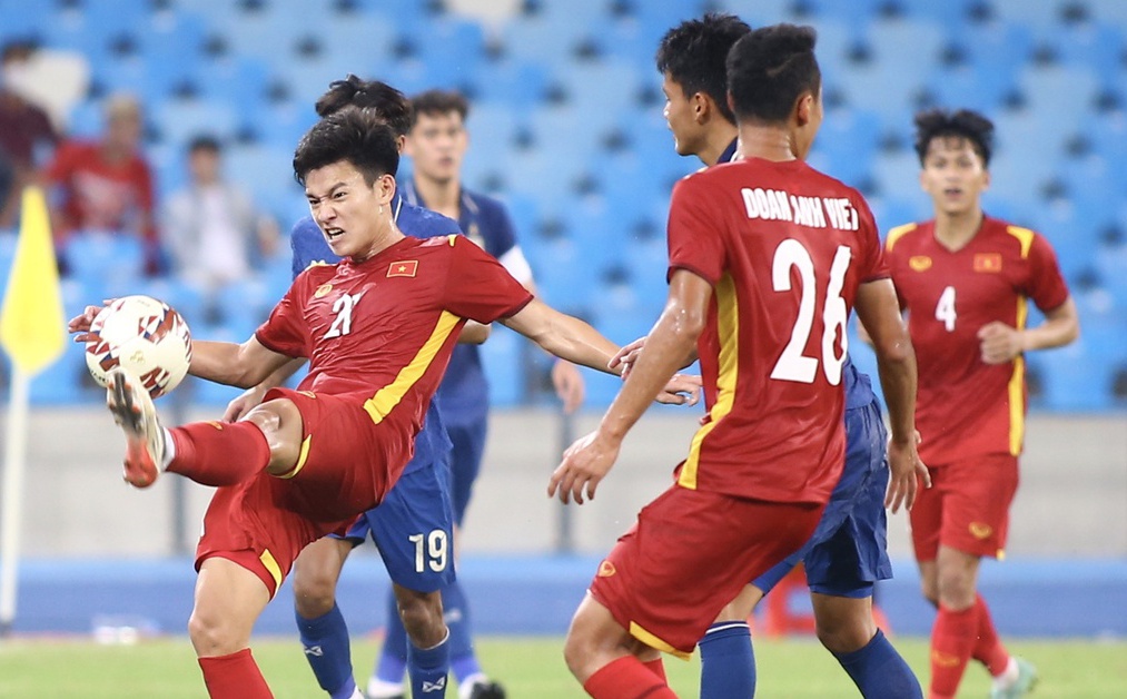 U23 Việt Nam công bố đội hình &quot;sơ cua&quot; với nhiều sao trẻ, sẵn sàng ứng biến tại SEA Games - Ảnh 1.