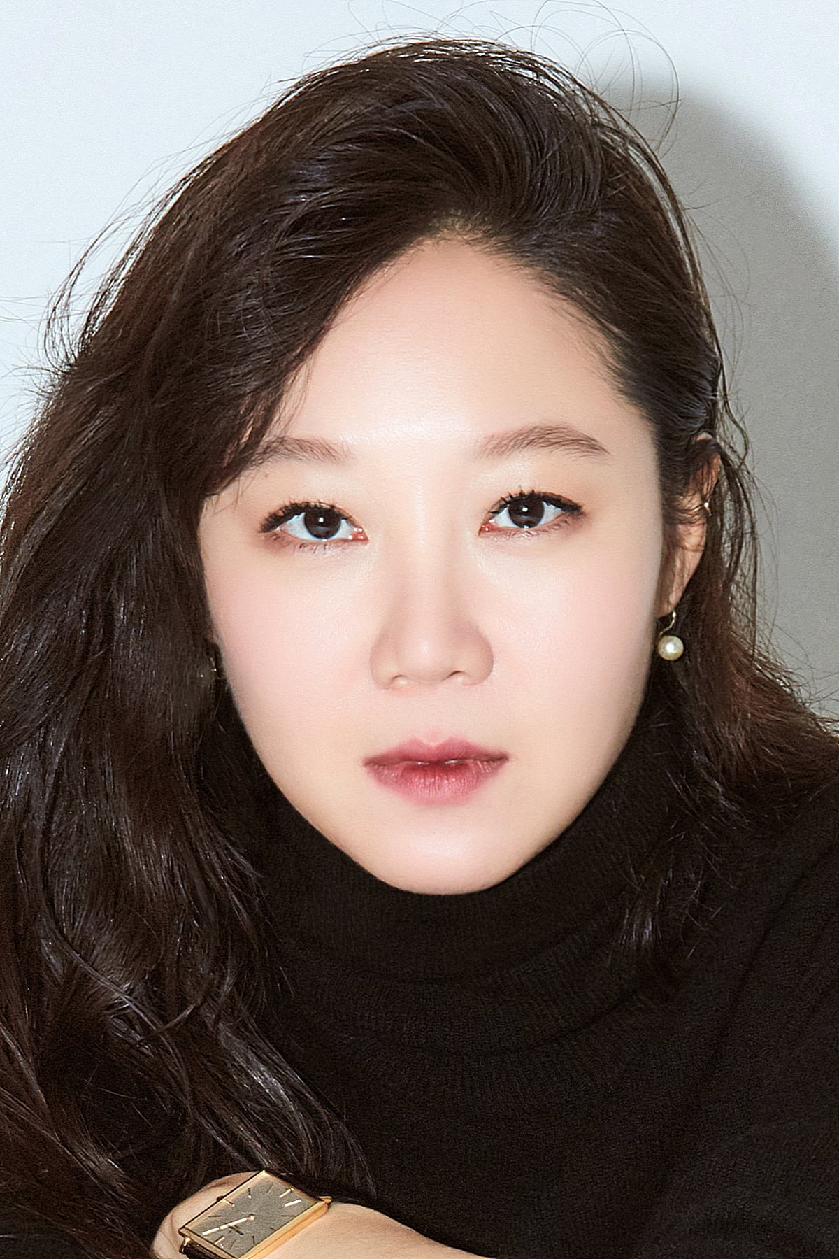 Gong Hyo Jin - phù dâu may mắn: Ngoài 40 tuổi vẫn cực trẻ đẹp nhờ skinkcare bằng 1 chiếc thìa - Ảnh 2.