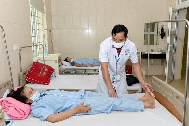Bệnh viện Chấn thương Chỉnh hình Nghệ An: Sự hài lòng của người bệnh là &quot;thước đo chất lượng&quot; - Ảnh 4.