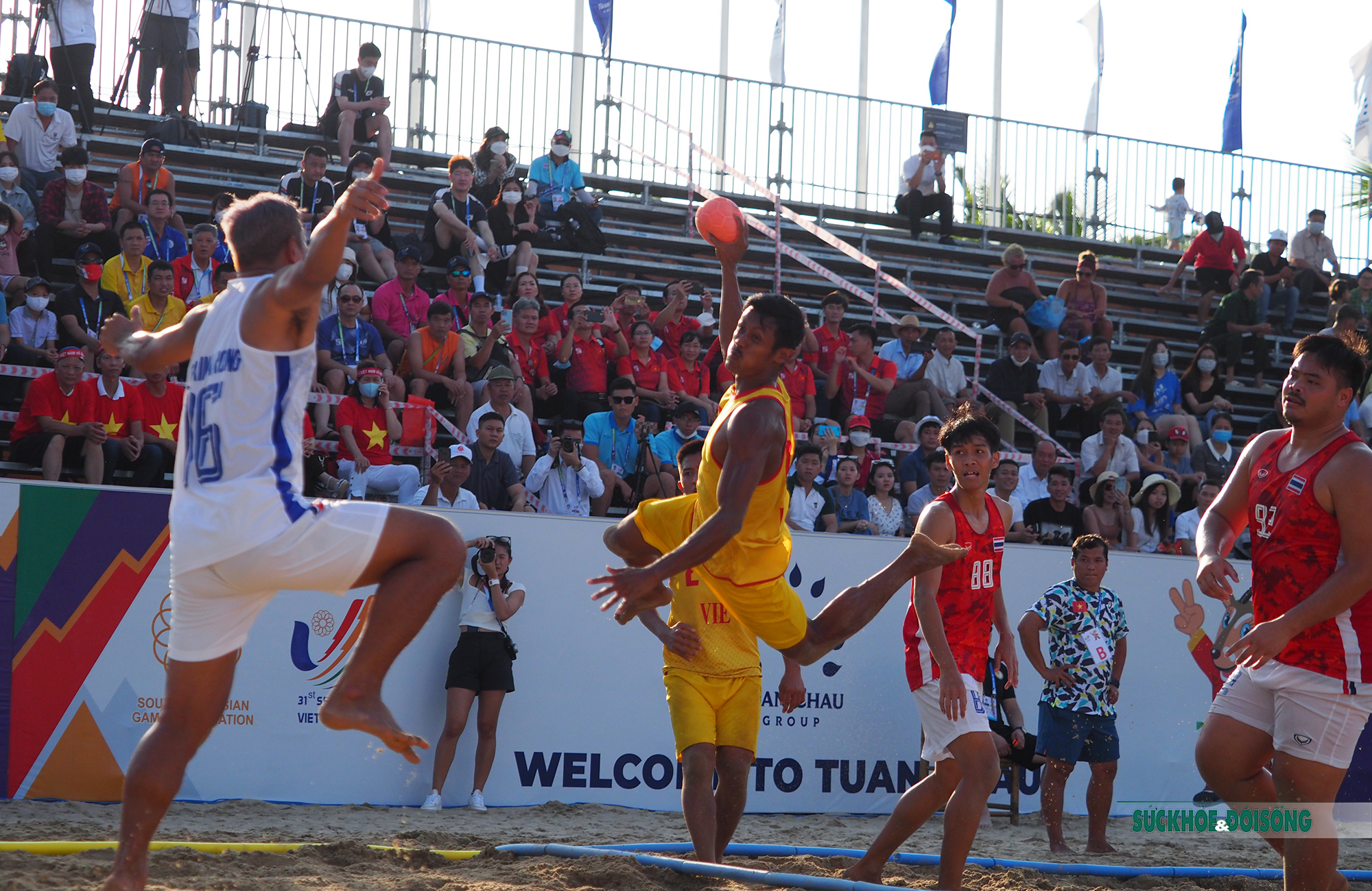 Đội tuyển bóng ném bãi biển nam Việt Nam bảo vệ thành công Huy chương Vàng tại kỳ SEA Games 31 - Ảnh 8.