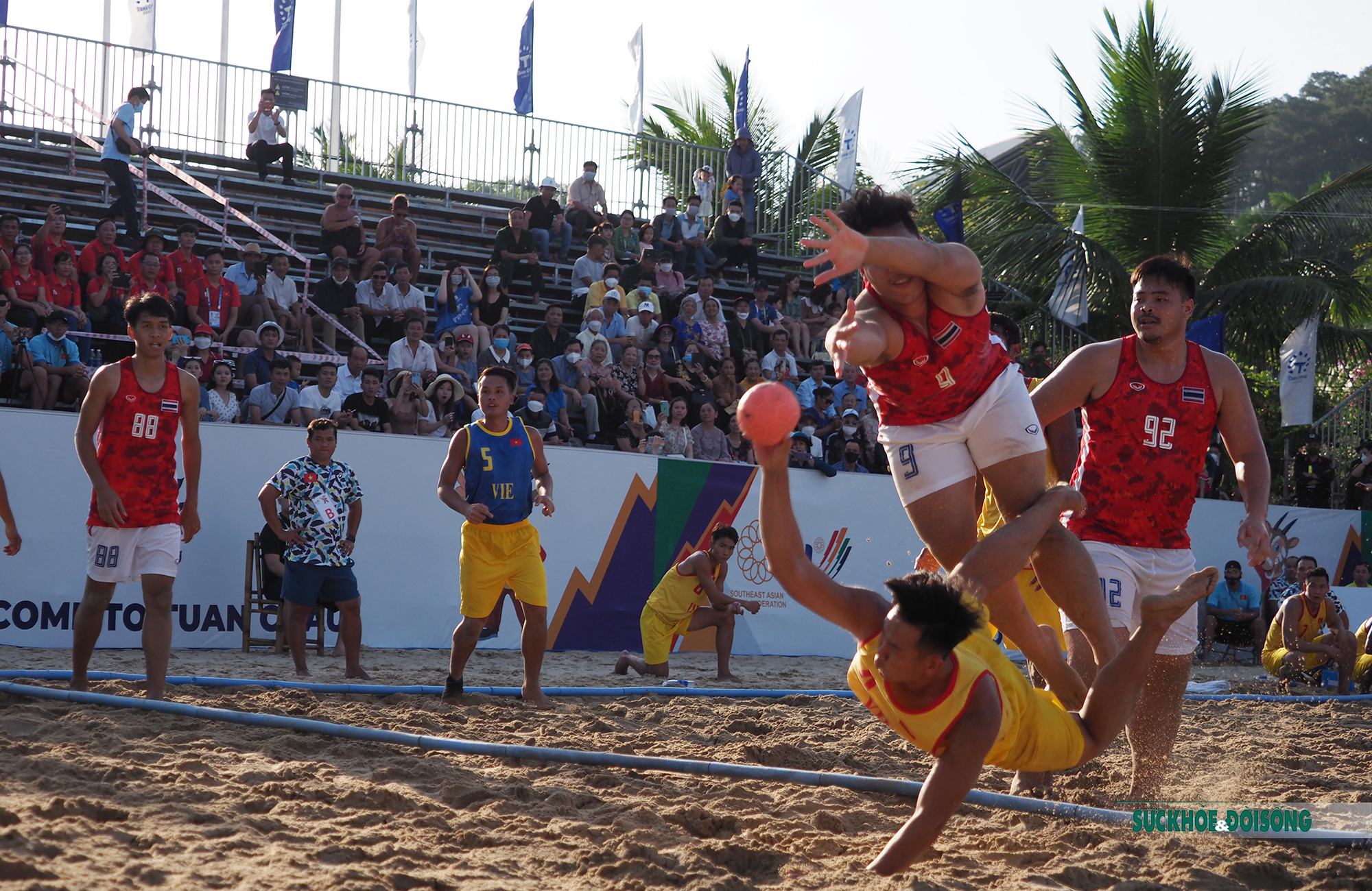 Đội tuyển bóng ném bãi biển nam Việt Nam bảo vệ thành công Huy chương Vàng tại kỳ SEA Games 31 - Ảnh 9.