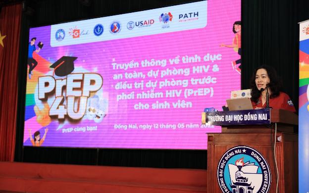 Tăng cường kiến thức cho sinh viên về tình dục an toàn, dự phòng lây nhiễm HIV