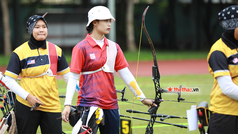 Hai nữ cung thủ Ánh Nguyệt, Thanh Nhi thu hút sự chú ý bởi nhan sắc xinh đẹp trong ngày mạc môn bắn cung SEA Games 31