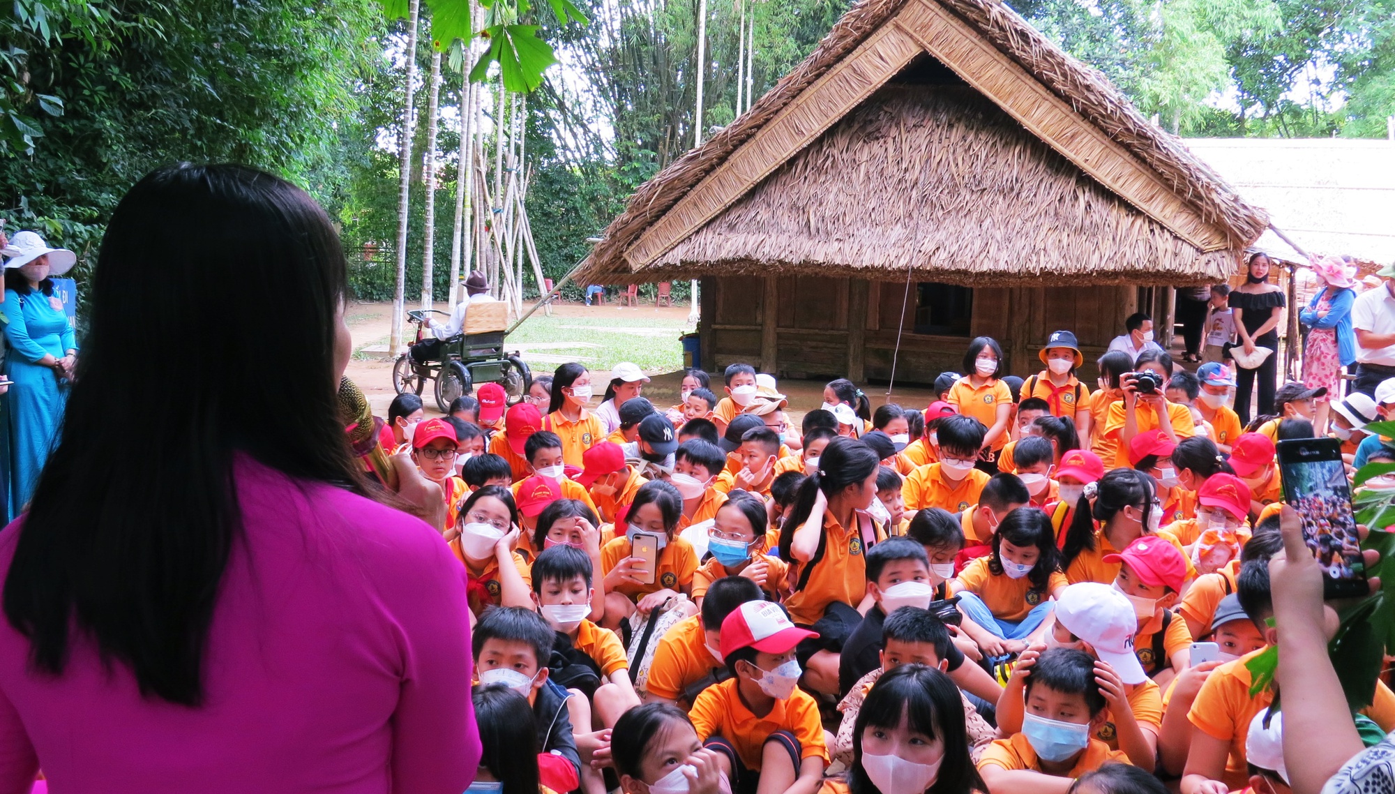 Những công việc thầm lặng tại Khu di tích Kim Liên  - Ảnh 1.