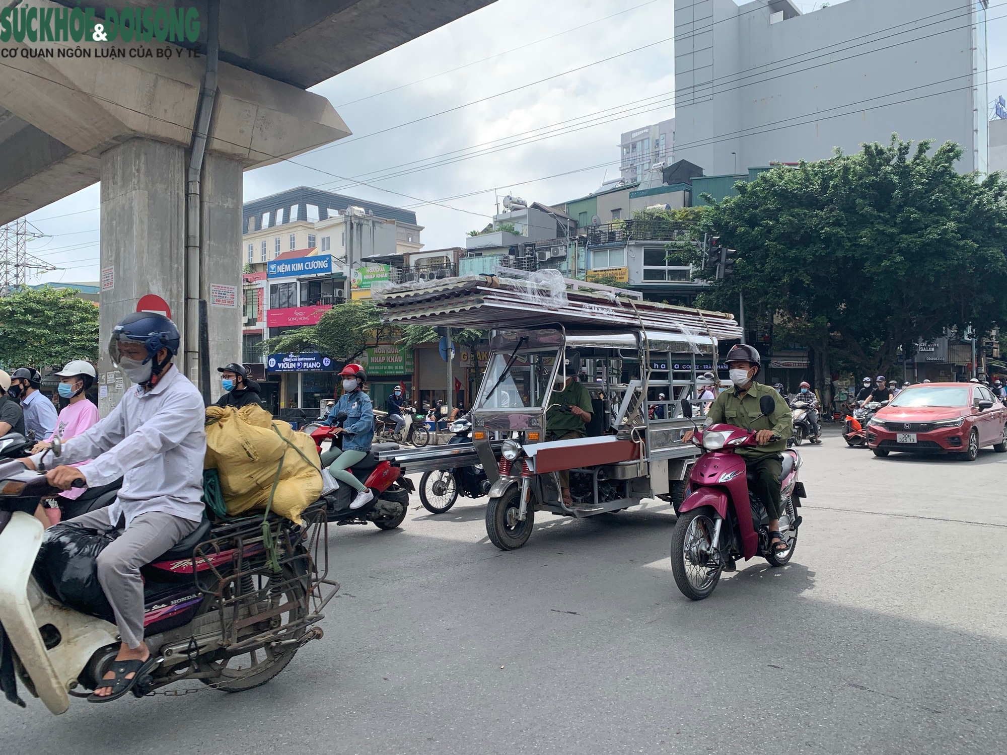 Cần có chế tài mạnh xử lý dứt điểm xe tự chế ‘tung hoành’ ở Hà Nội - Ảnh 2.