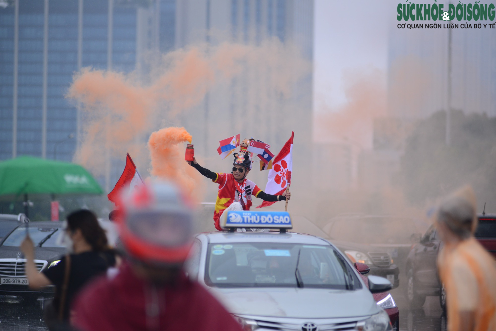 Người hâm mộ sẵn sàng 'bùng cháy', ăn mừng chiến thắng của U23 Việt Nam trước - Ảnh 3.