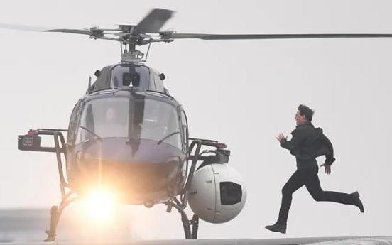 Tom Cruise bất chấp nguy hiểm trong ‘Nhiệm vụ bất khả thi 7’