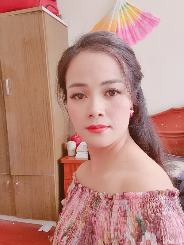 Ngắm nhan sắc đời thực của bà chị chồng đáng ghét trong phim &quot;Thương ngày nắng về&quot; - Ảnh 6.