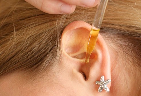 Tác dụng chính và tác hại của thuốc nhỏ tai điều trị viêm tai giữa - Ảnh 2.