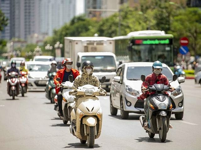 Hà Nội nắng nóng đến hết 20/6 - Ảnh 2.