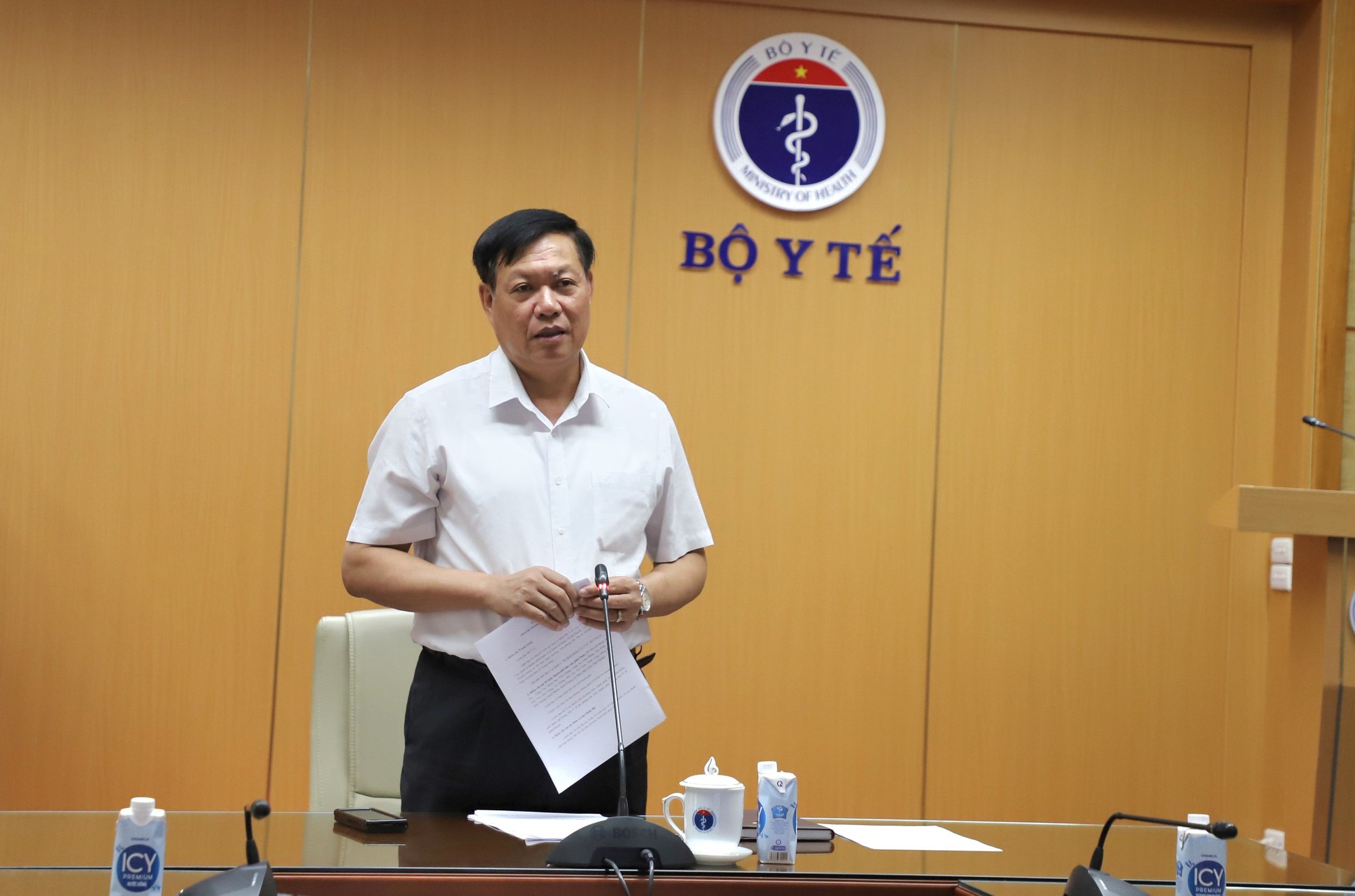 Thứ trưởng Đỗ Xuân Tuyên: Trước 30/6, các tỉnh, thành phía Nam phải tiêm hết lô vaccine phòng COVID-19 đã phân bổ  - Ảnh 1.