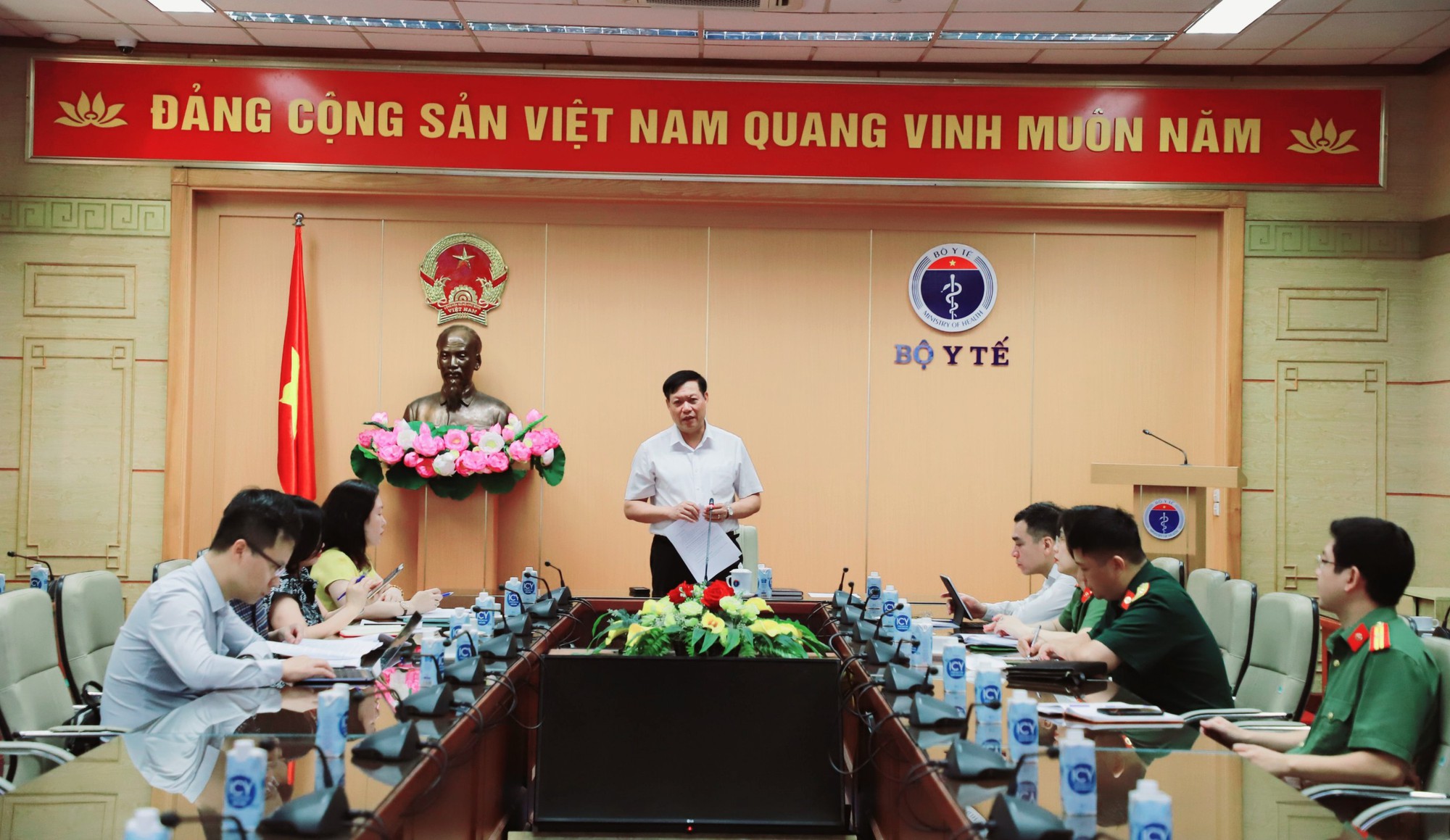 Thứ trưởng Đỗ Xuân Tuyên: Trước 30/6, các tỉnh, thành phía Nam phải tiêm hết lô vaccine phòng COVID-19 đã phân bổ  - Ảnh 2.