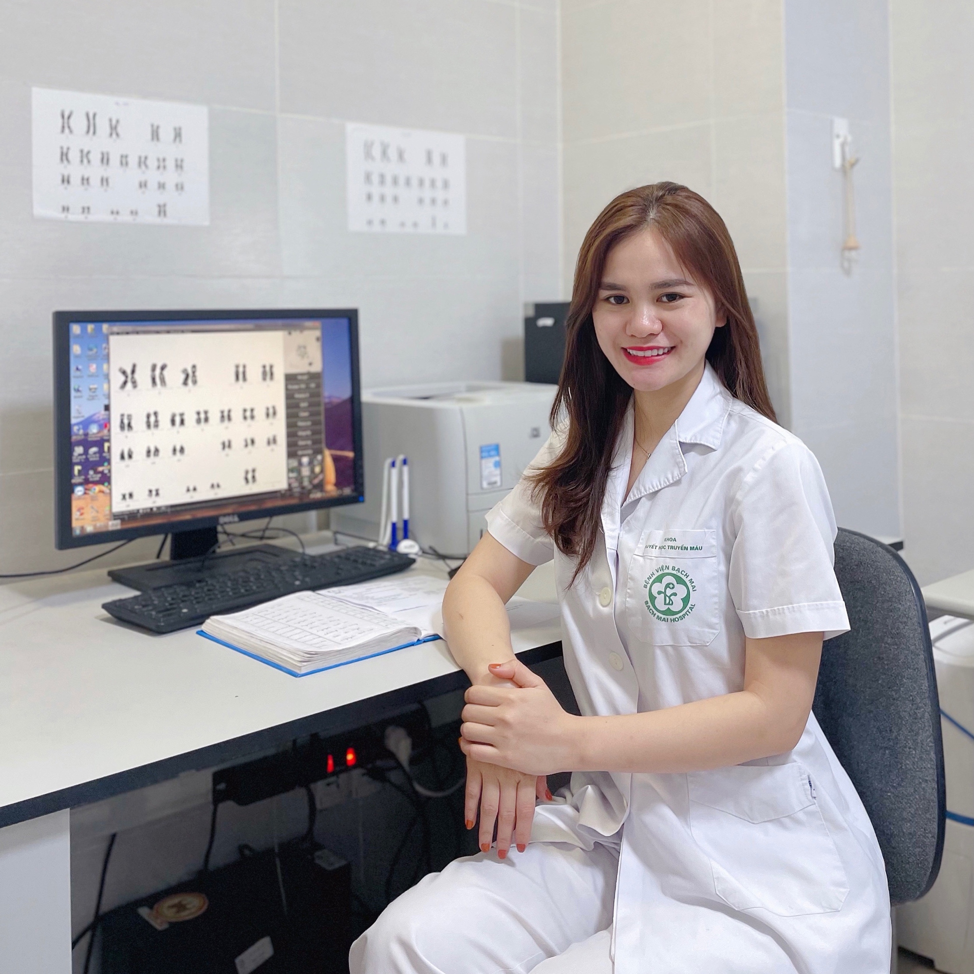 Kỹ thuật viên Phạm Thị Chung, Phòng Di truyền- Sinh học phân tử -Trung tâm Huyết Học và Truyền máu, Bệnh viện Bạch Mai