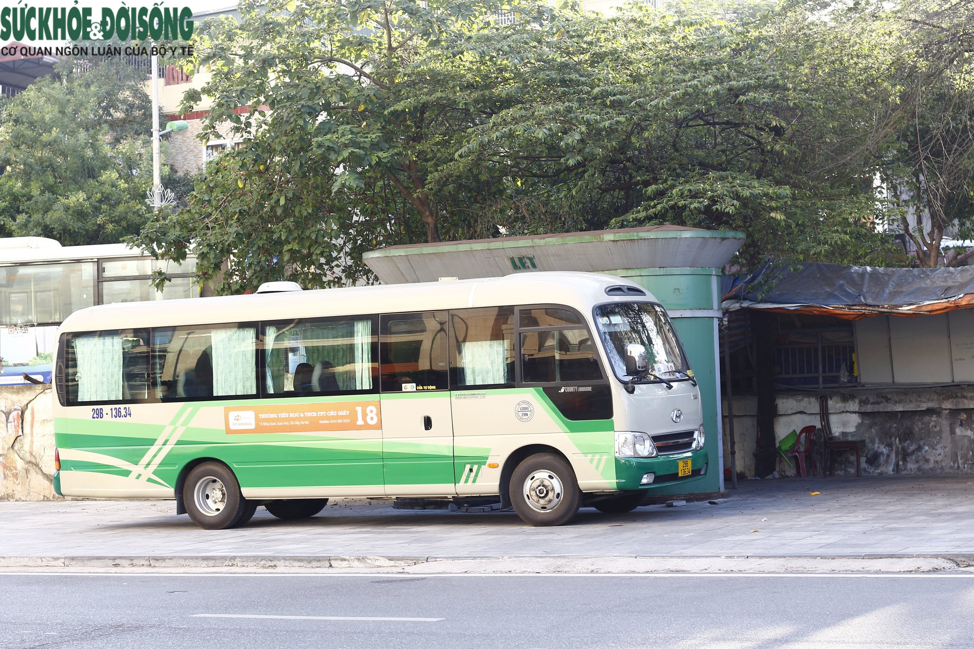 Nghịch lý nhà vệ sinh công cộng ở thủ đô “cửa đóng, then cài” - Ảnh 9.