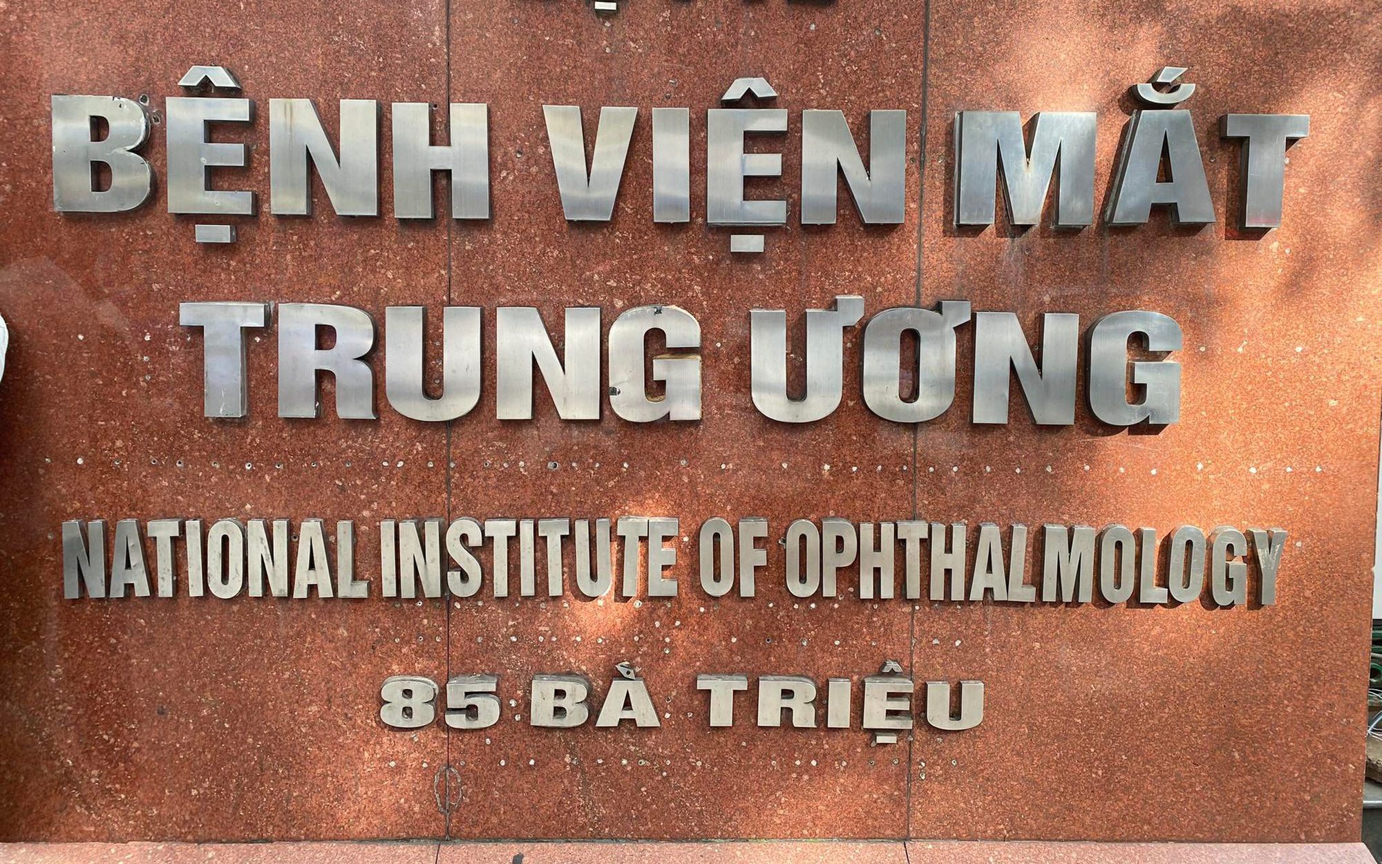 Bệnh viện Mắt TW cảnh báo người dân tránh chiêu lừa đảo "Hồ sơ vàng" khám, chữa bệnh miễn phí