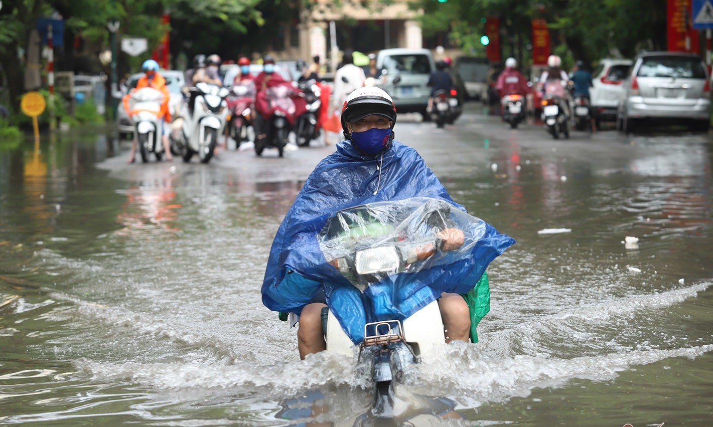 Hà Nội: Nhiều tuyến phố có nguy cơ ngập sâu