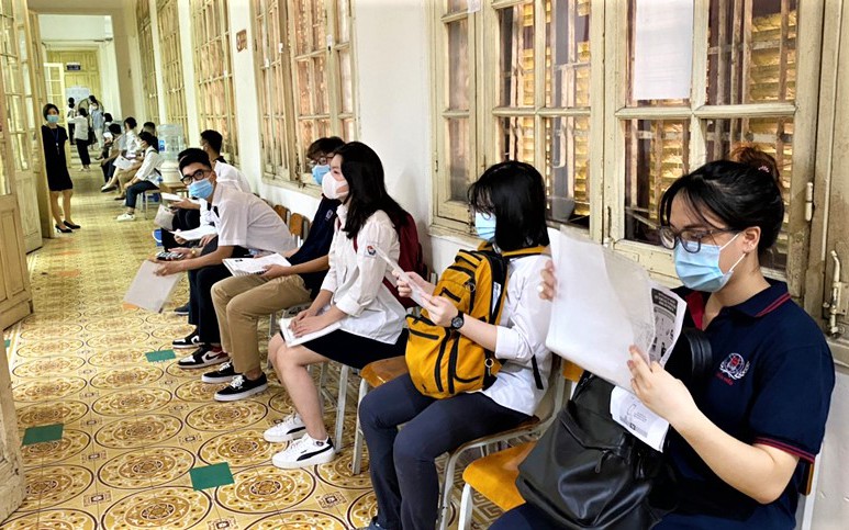Bộ GDĐT yêu cầu thí sinh để đồ dùng cách phòng thi 25m, Hà Nội đề nghị được chủ động bố trí tránh gây khó khăn