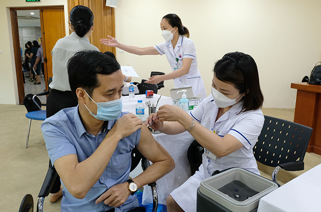 Hưng Yên: Tăng cường tiêm phòng vacxin phòng Covid -19