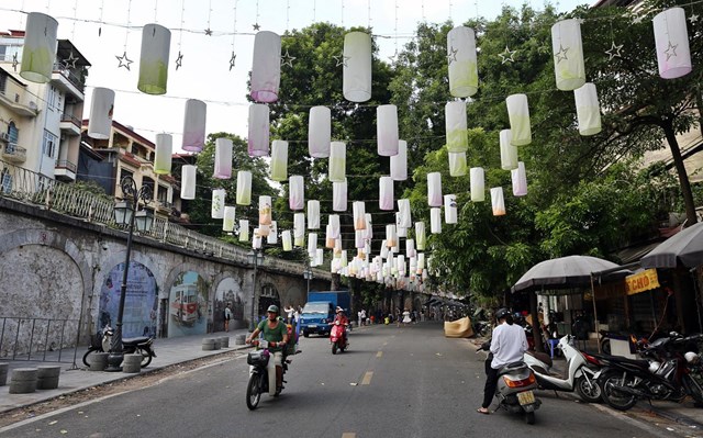 Từ ngày mai (22/7), Hà Nội thí điểm tổ chức giao thông 2 chiều trên phố Phùng Hưng - Ảnh 2.