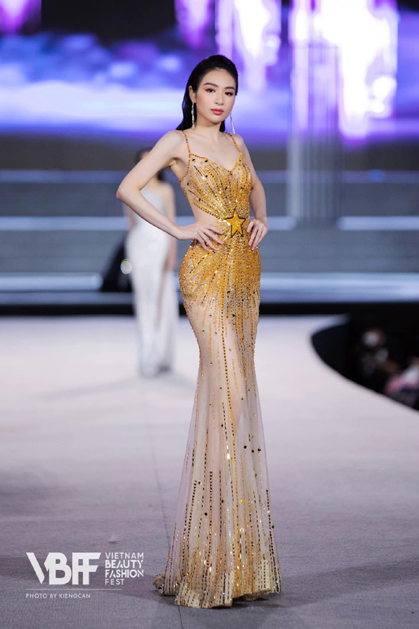 Sắc vóc cô gái Hà thành giành danh hiệu &quot;Người đẹp biển&quot; lọt top 20 Miss World Vietnam - Ảnh 2.