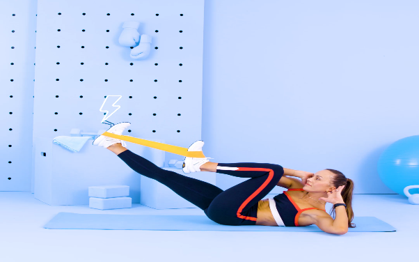 5 bài tập với dây kháng lực giúp cơ thể nữ giới săn chắc