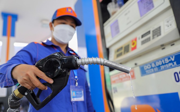 Trình UBTVQH Nghị quyết giảm thuế bảo vệ môi trường đối với xăng, dầu