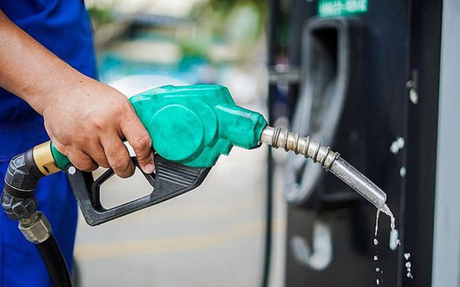 Giá xăng dầu có thể giảm mạnh đầu tuần tới