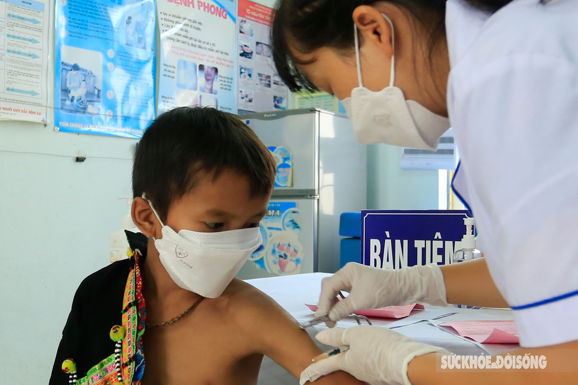 Xã Sùng Phài, Lai Châu tăng tốc bao phủ vắc xin phòng COVID-19 - Ảnh 9.