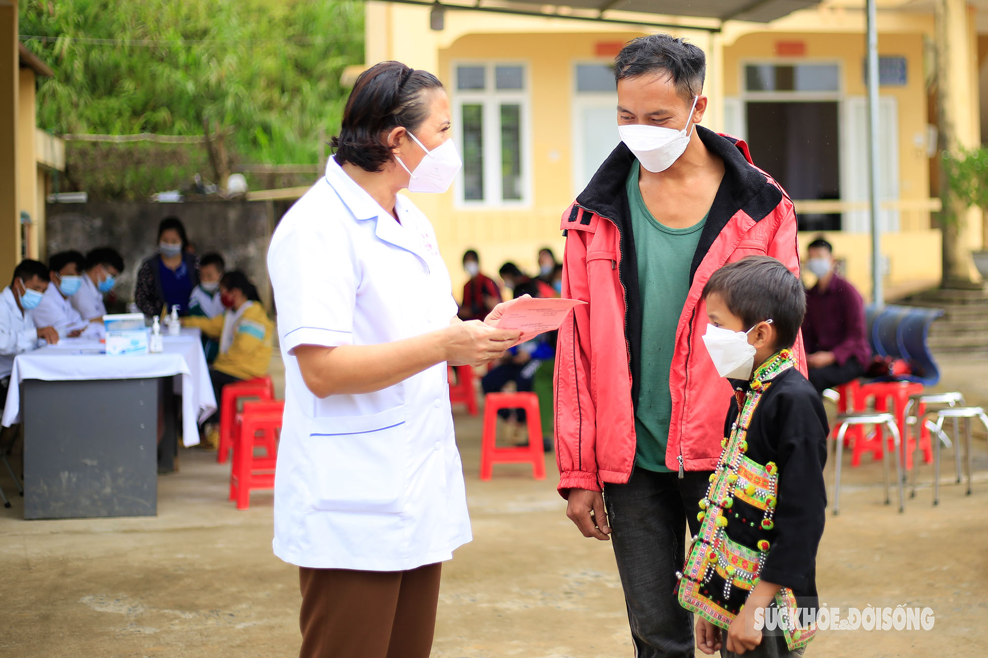 Xã Sùng Phài, Lai Châu tăng tốc bao phủ vắc xin phòng COVID-19 - Ảnh 12.