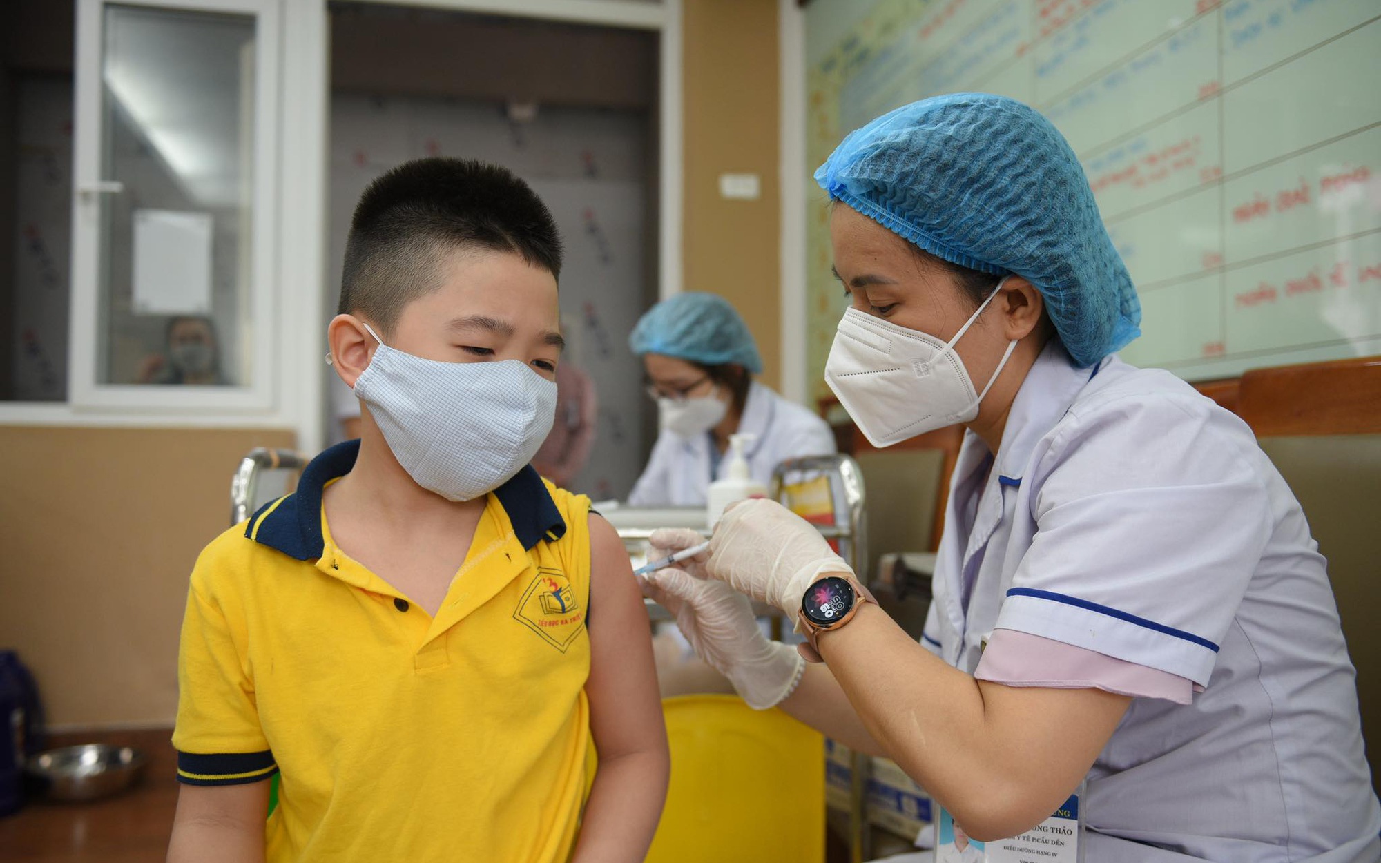 Sở Y tế Hà Nội yêu cầu tăng tốc tiêm vaccine phòng COVID-19 cho trẻ từ 5 đến dưới 12 tuổi