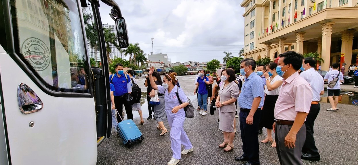 ĐH Y dược Hải Phòng nói gì về phản đối của sinh viên đi thực hành lâm sàng ở tỉnh khác - Ảnh 1.